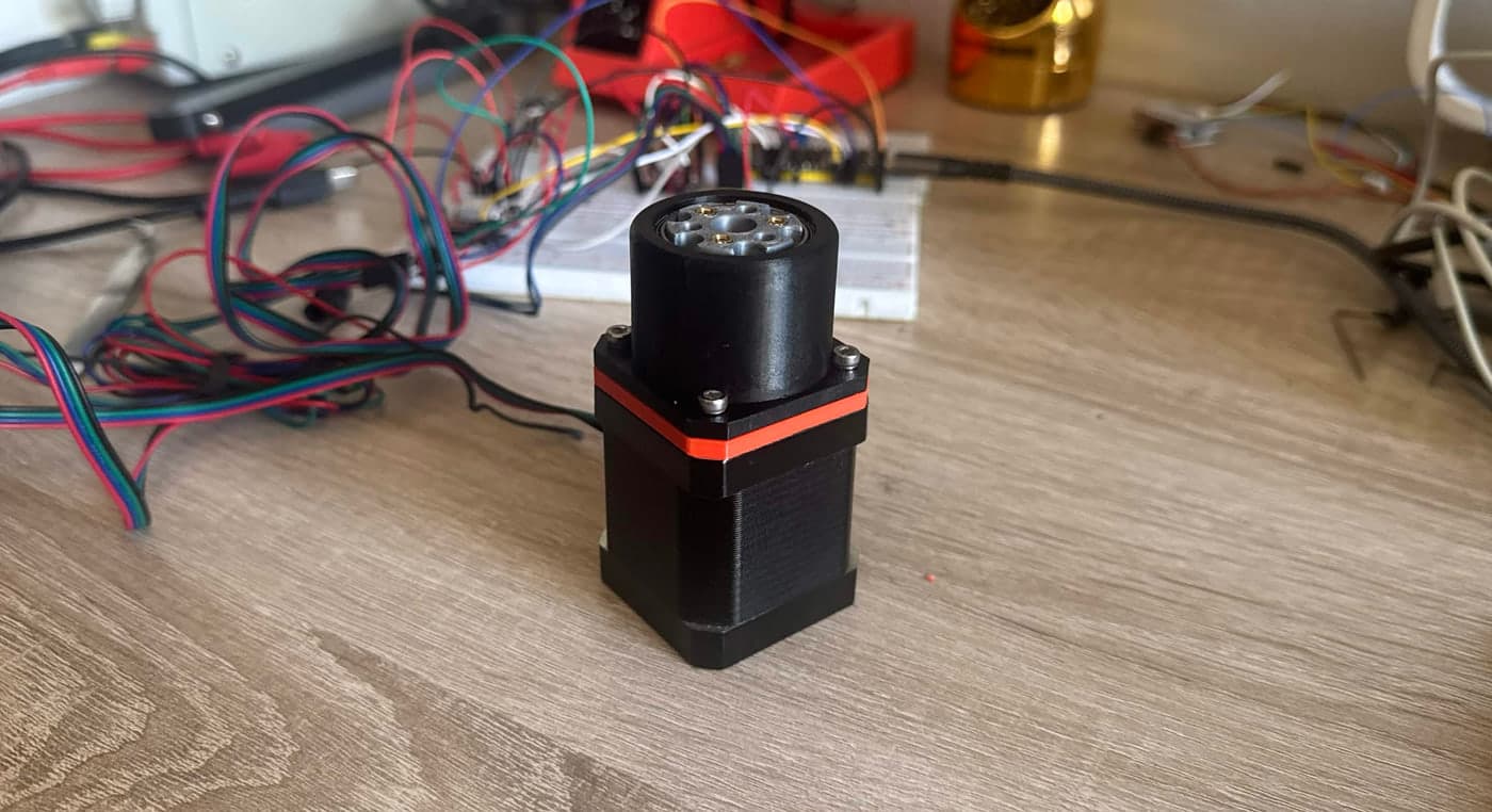 Compact cycloidal gearbox mounted on a NEMA 17 stepper motor